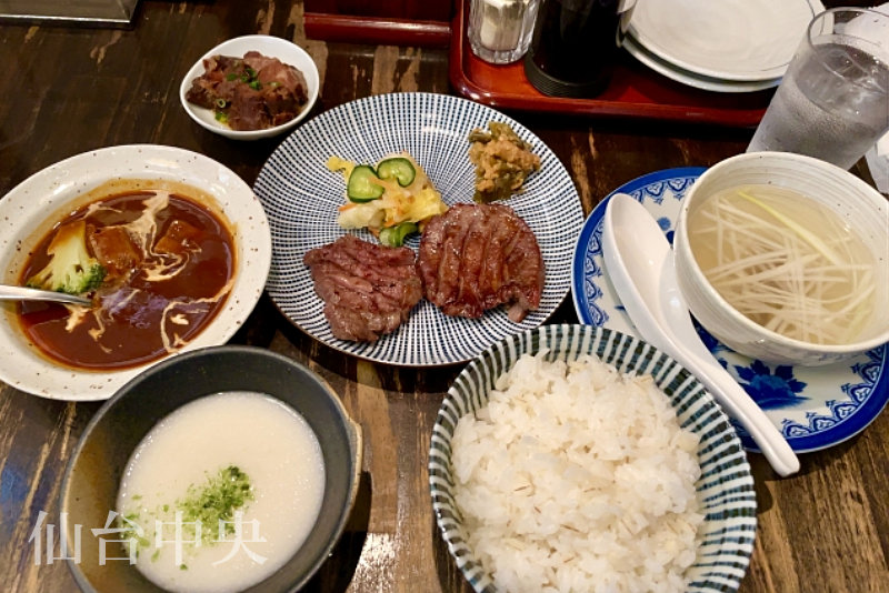 宮城の名物である牛タン定食